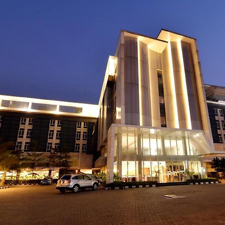 Yasmin Hotel Karawaci Tangerang Eksteriør billede