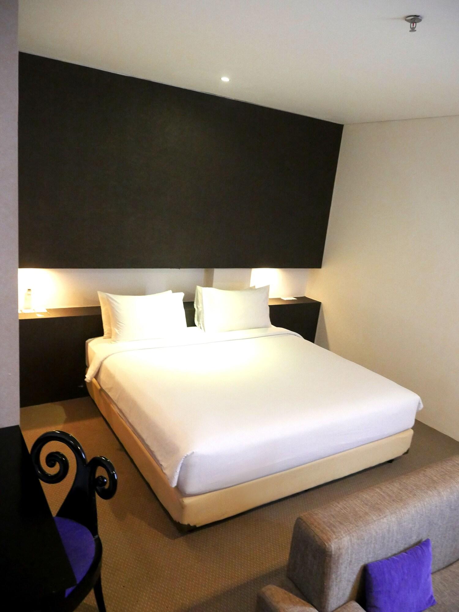 Yasmin Hotel Karawaci Tangerang Eksteriør billede