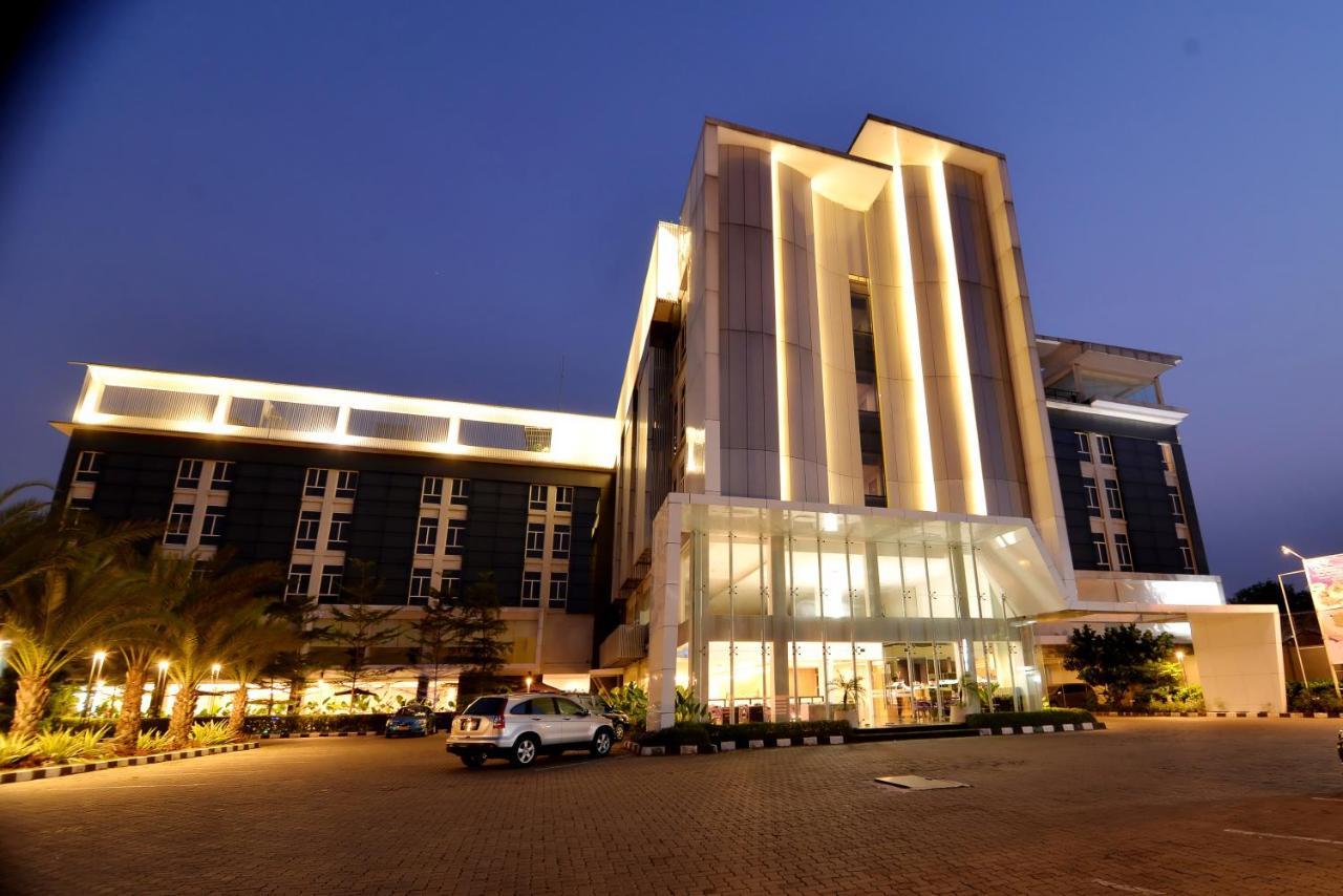 Yasmin Hotel Karawaci Tangerang Eksteriør billede