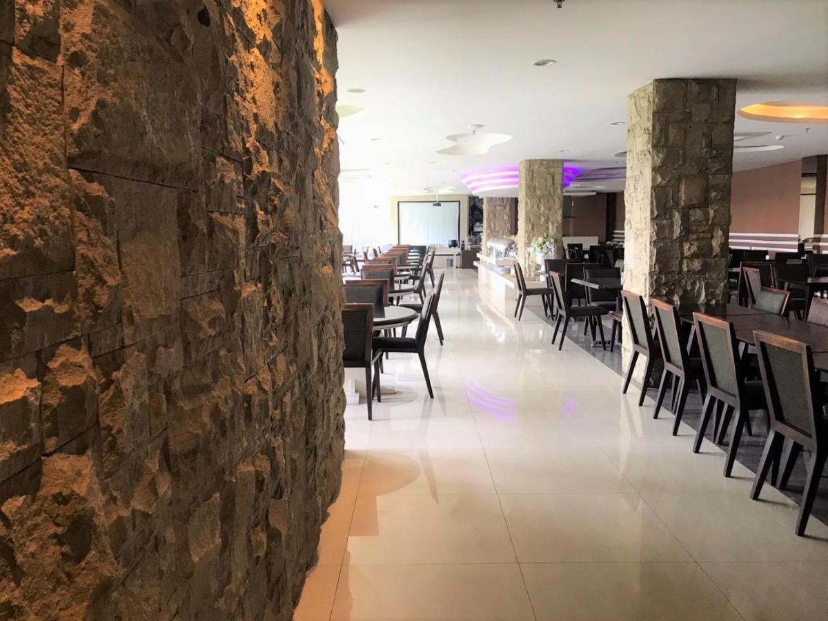 Yasmin Hotel Karawaci Tangerang Eksteriør billede