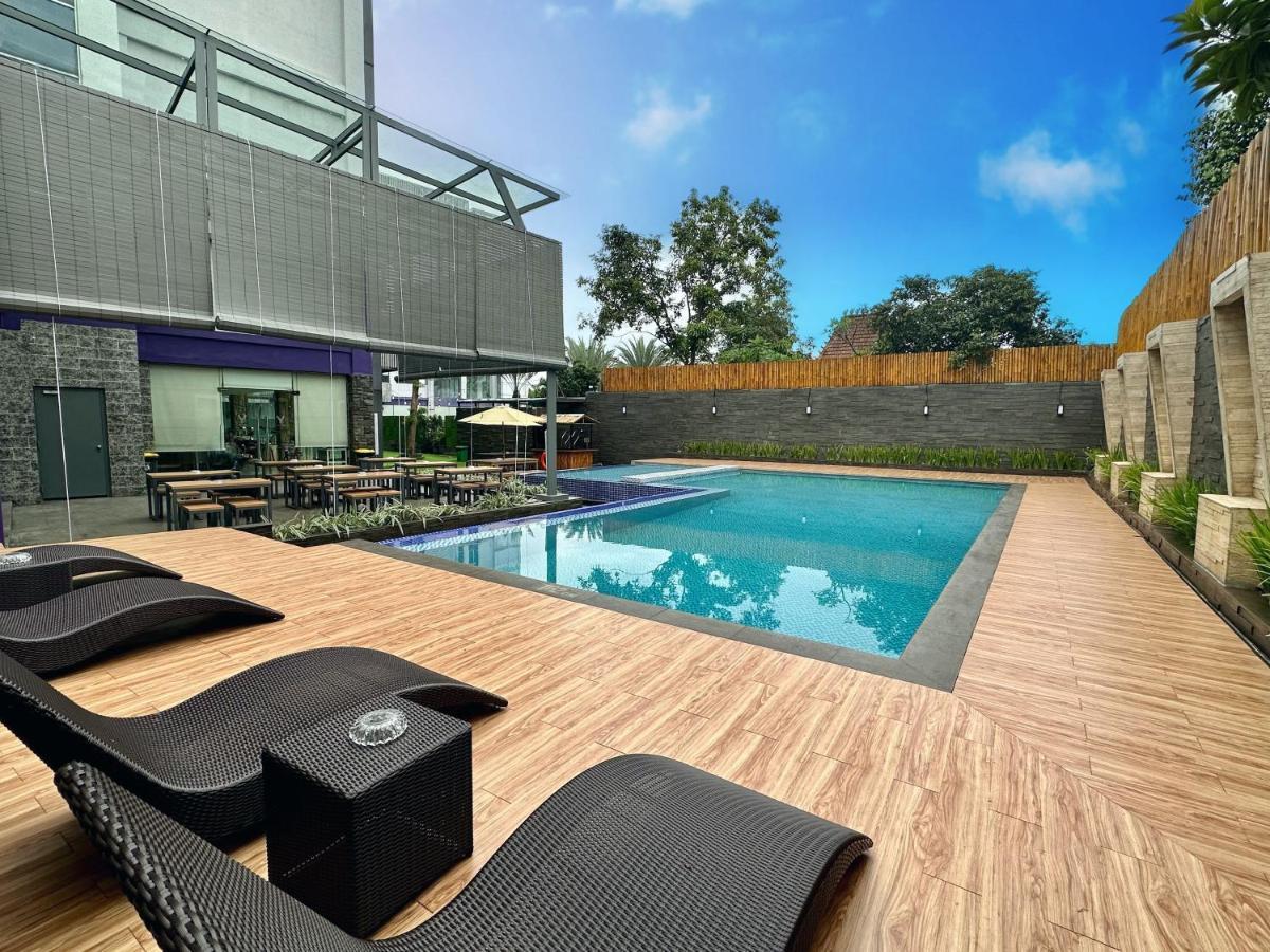 Yasmin Hotel Karawaci Tangerang Eksteriør billede