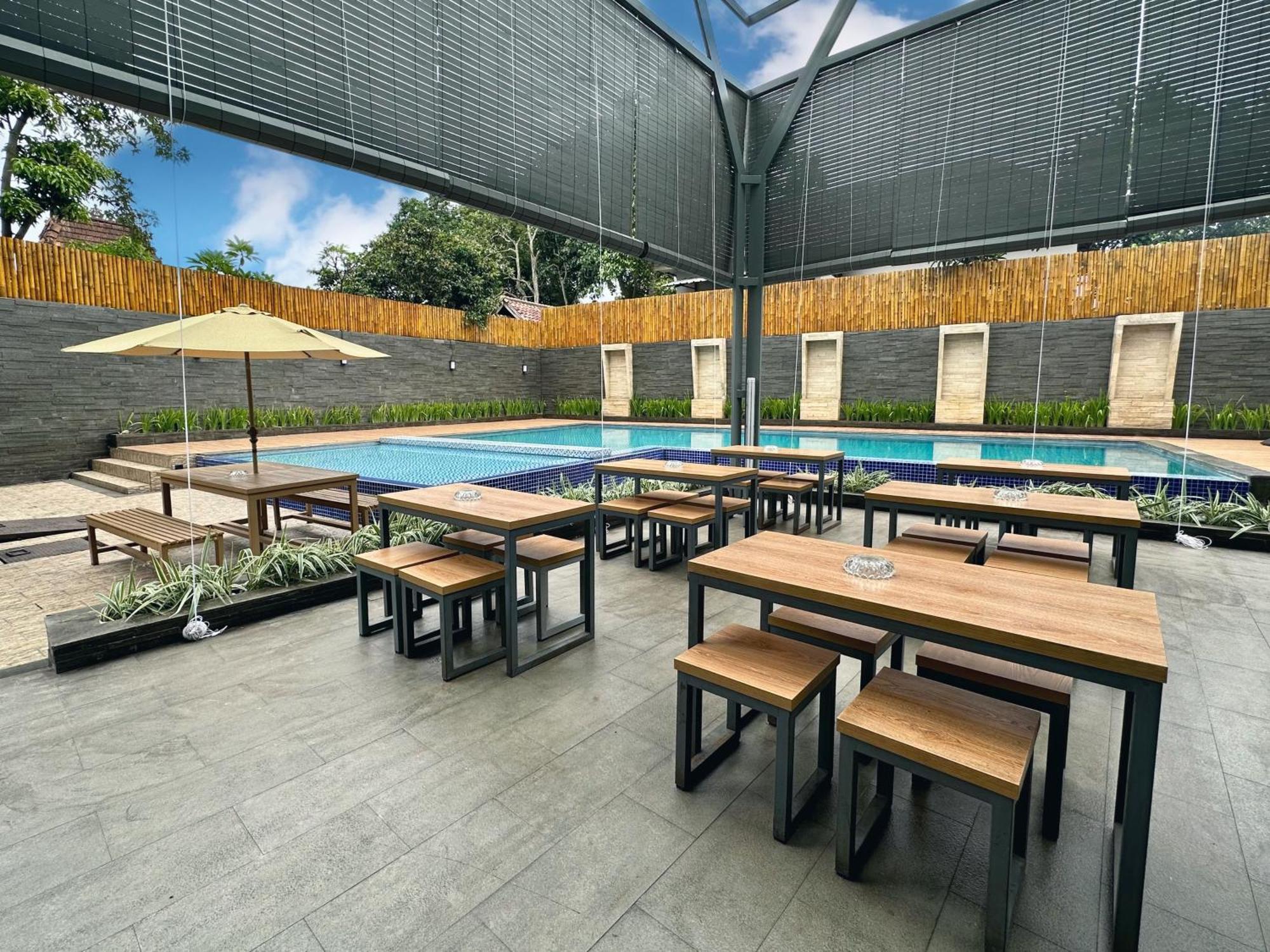 Yasmin Hotel Karawaci Tangerang Eksteriør billede