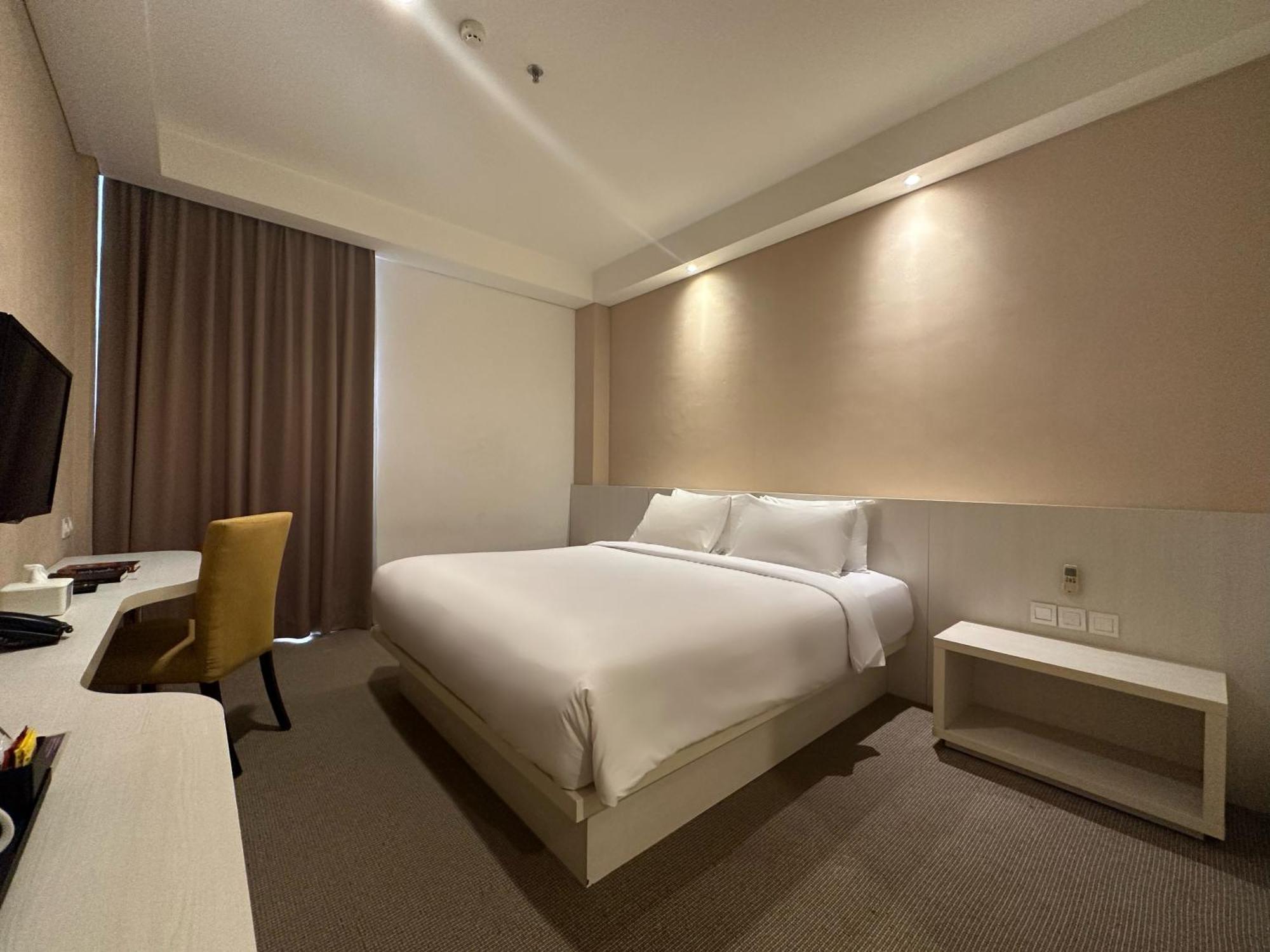 Yasmin Hotel Karawaci Tangerang Eksteriør billede