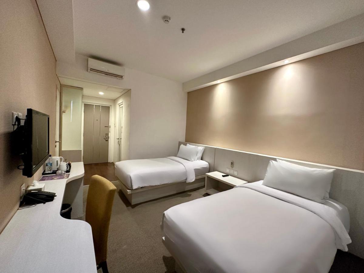 Yasmin Hotel Karawaci Tangerang Eksteriør billede