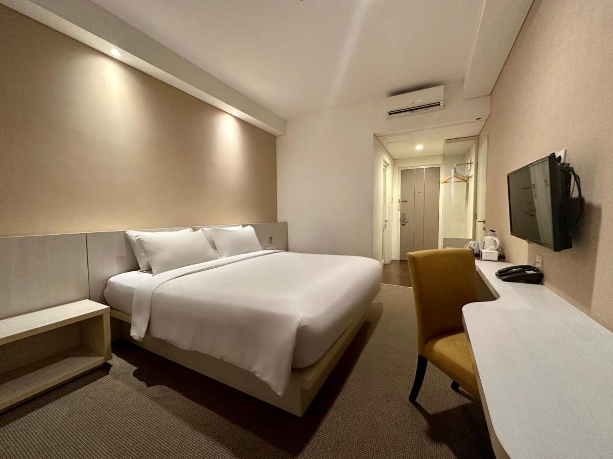 Yasmin Hotel Karawaci Tangerang Eksteriør billede