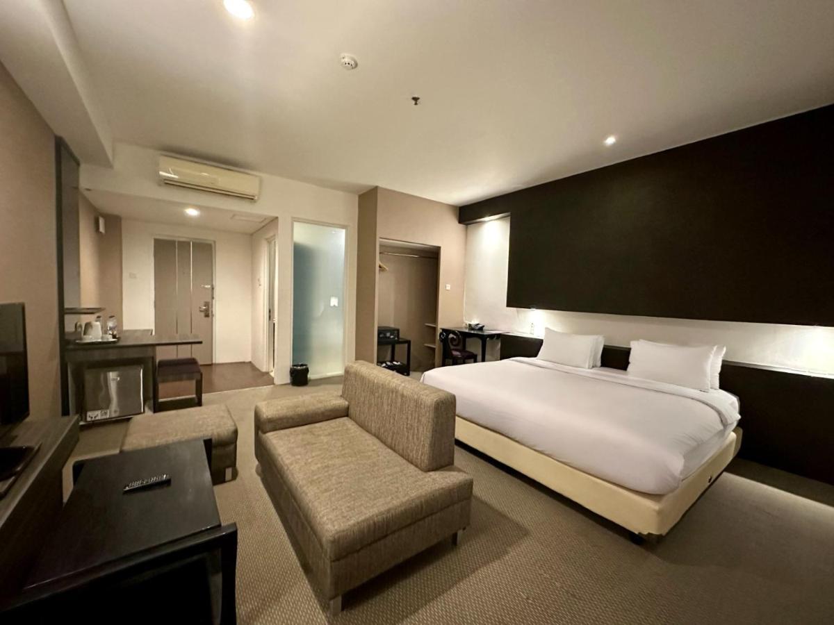 Yasmin Hotel Karawaci Tangerang Eksteriør billede
