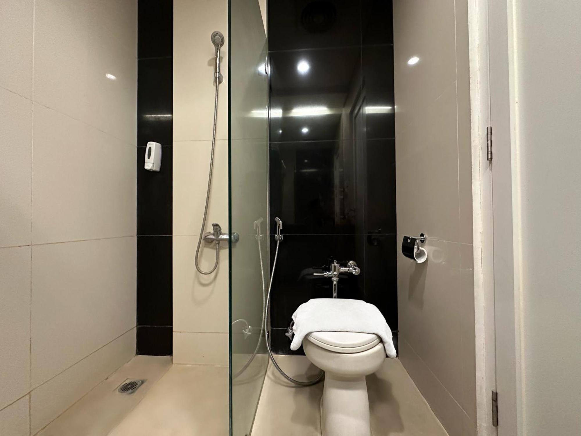 Yasmin Hotel Karawaci Tangerang Eksteriør billede