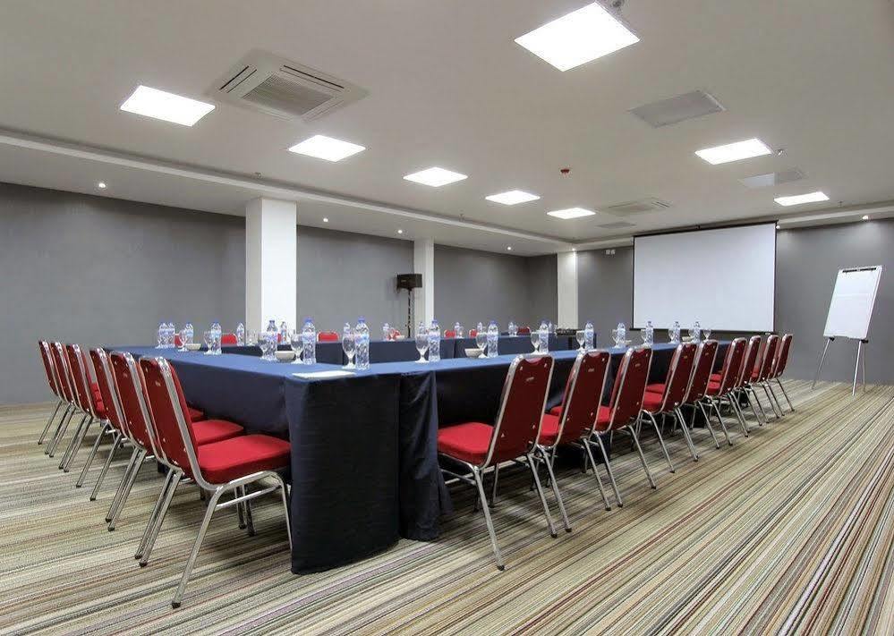 Yasmin Hotel Karawaci Tangerang Eksteriør billede