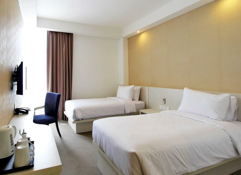 Yasmin Hotel Karawaci Tangerang Eksteriør billede