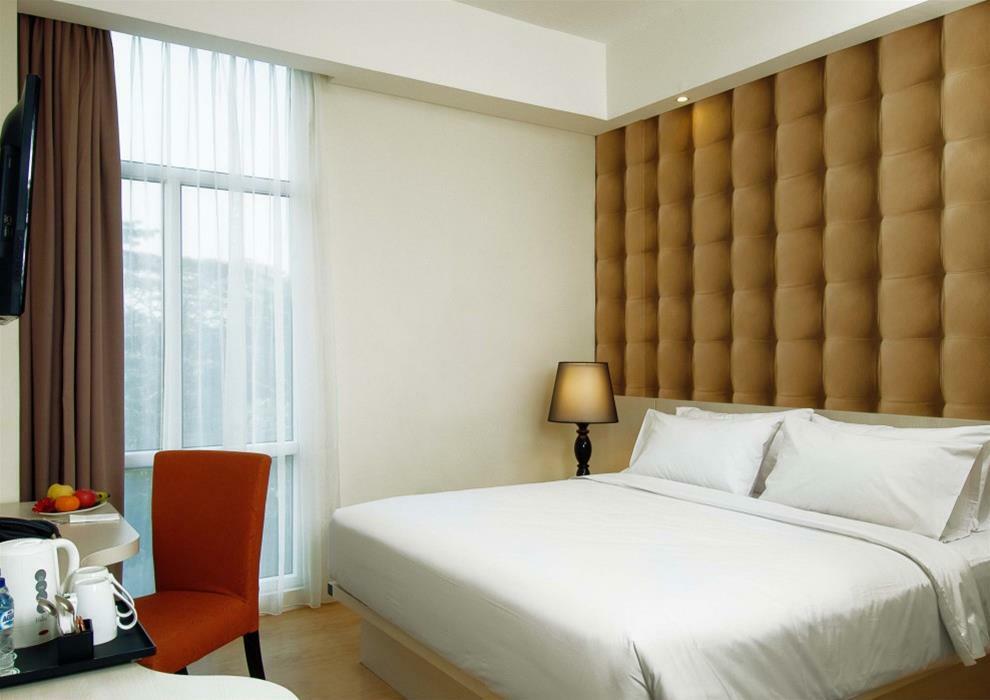 Yasmin Hotel Karawaci Tangerang Eksteriør billede